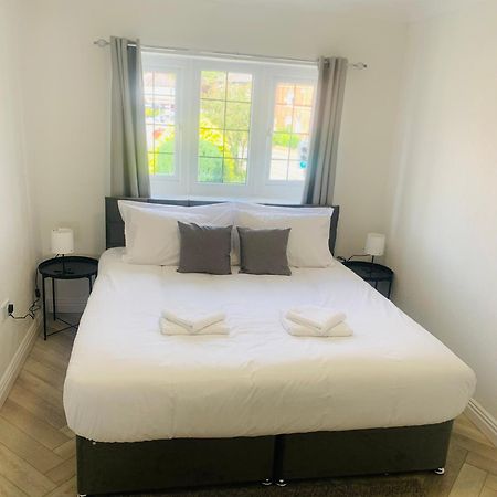 Newly Renovated, Modern 3 Bed Apartment Walmersley Εξωτερικό φωτογραφία