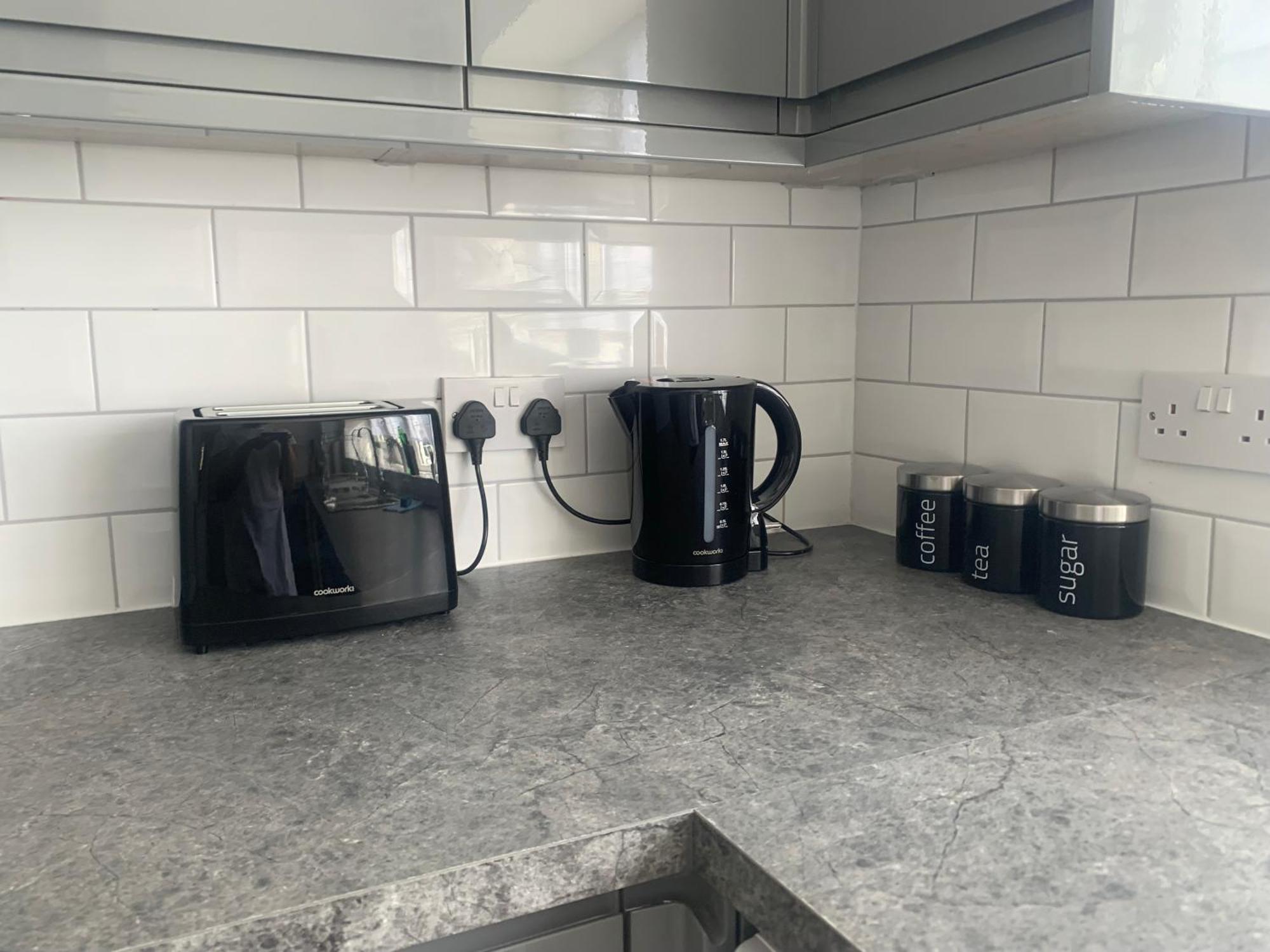 Newly Renovated, Modern 3 Bed Apartment Walmersley Εξωτερικό φωτογραφία